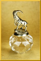 Фигурка (статуэтка) №1 на хрустальном шаре "Козерог"