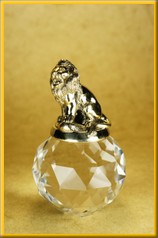 Фигурка (статуэтка) №1 на хрустальном шаре "Лев"