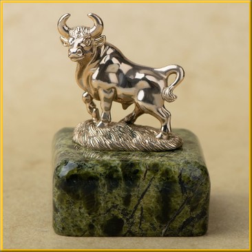 Фигурка (статуэтка) на змеевике "Бык" №1