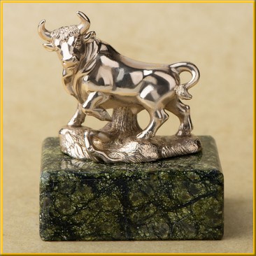 Фигурка (статуэтка) на змеевике "Бык" №2