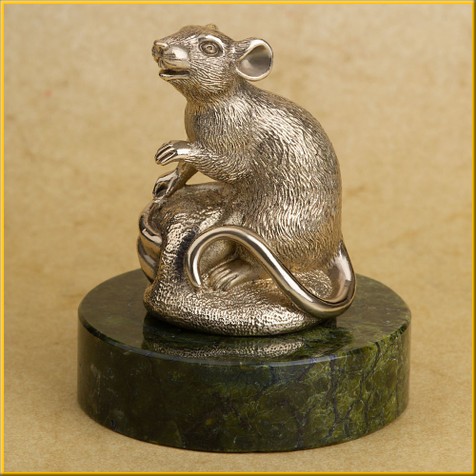 Фигурка (статуэтка) на змеевике "Мышь №2,5"