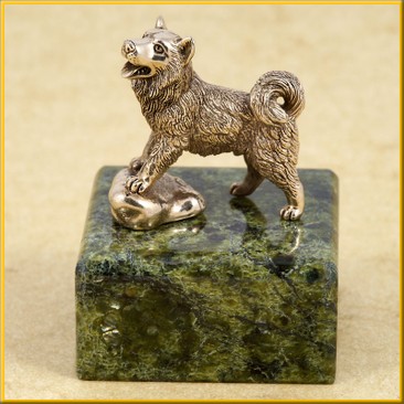 Фигурка (статуэтка) на змеевике "Собака №1"