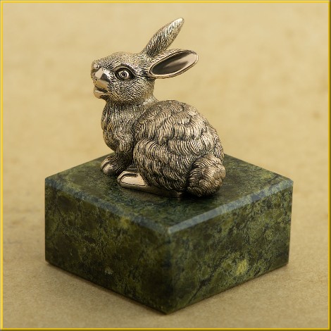 Подарок к году Кролика, символ года 2023 фигурка Кролик