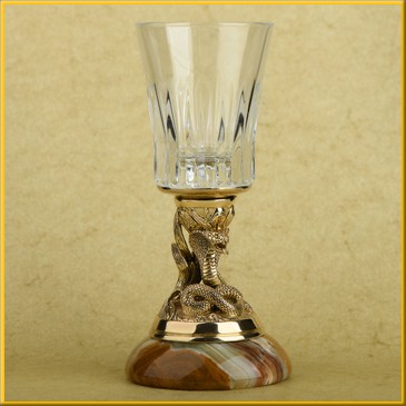 Рюмка "Змея" на ониксе