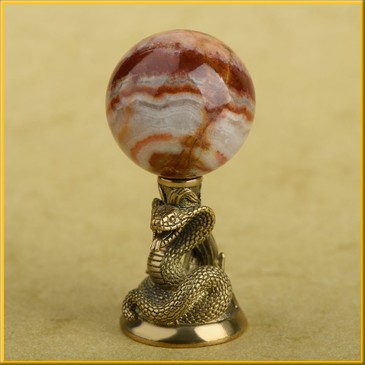 Фигурка (статуэтка) Змея с шариком 